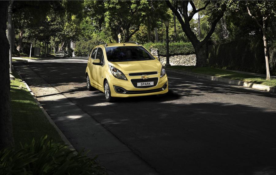  Chevrolet Spark 2013 года  (фото 56 из 204)